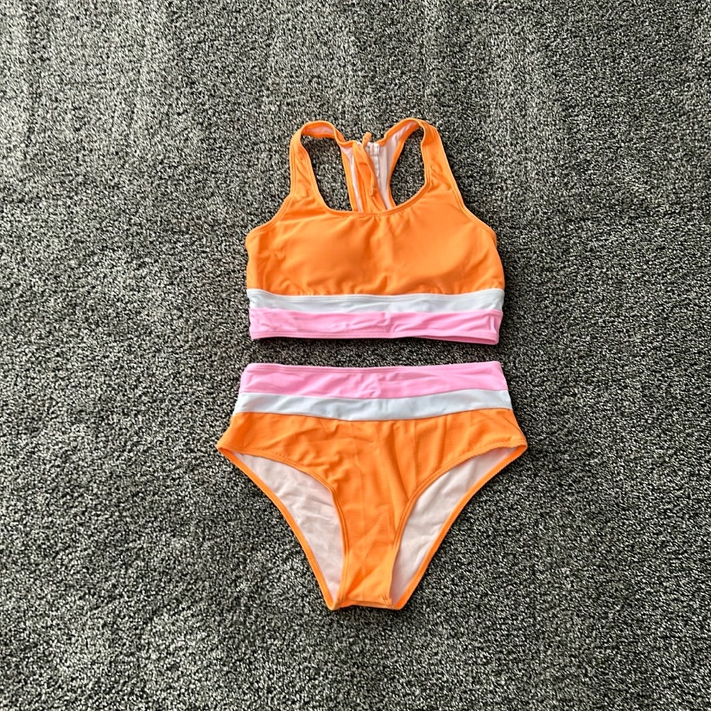 Popvil suit nwot